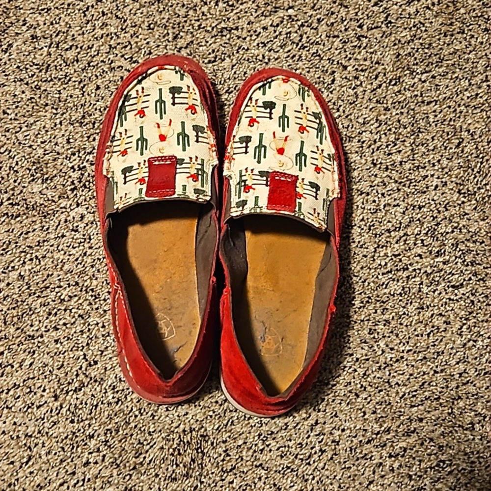 Red Ariat Cruisers Size 8